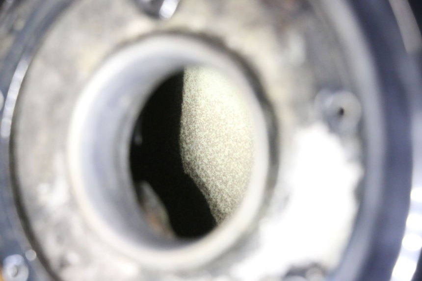 photo de DEPóSITO DE GASOLINA KAWASAKI ZZR 600 (1995 - 2004) - Ángulo de visión alternativo