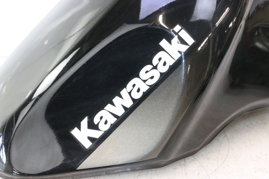 photo de DEPóSITO DE GASOLINA KAWASAKI ZZR 600 (1995 - 2004) - Vista general del producto
