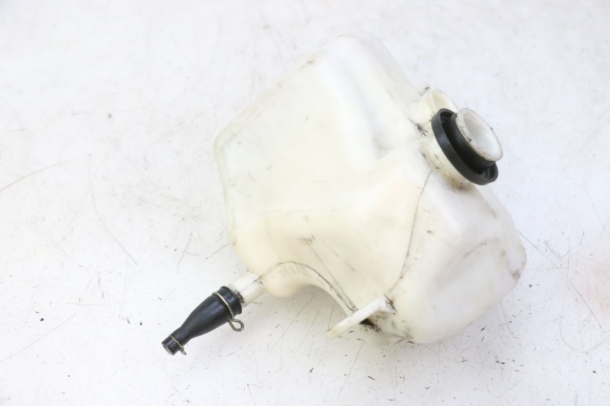 photo de DEPÓSITO DE ACEITE KYMCO AGILITY NAKED RENOUVO 2T 50 (2011 - 2018) - Detalles de los puntos de fijación