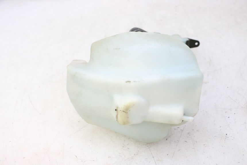 photo de DEPOSITO ACEITE YAMAHA BW'S 100 (1999 - 2002) - Primer plano técnico