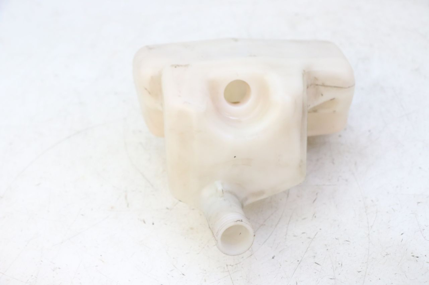 photo de DEPÓSITO DE ACEITE PEUGEOT CITYSTAR 50 (2013 - 2017) - Detalles de los puntos de fijación