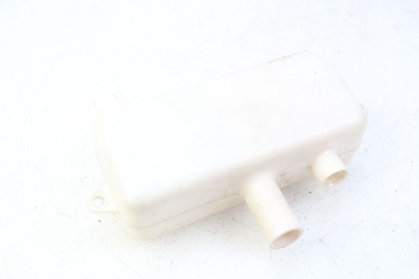 photo de DEPÓSITO DE ACEITE PEUGEOT DJANGO 2T 50 (2014 - 2019) - Detalle de la pieza