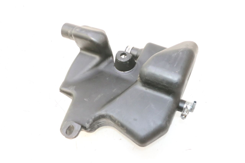 photo de DEPÓSITO DE ACEITE PIAGGIO FLY 2T 50 (2004 - 2017) - Zoom estado de uso