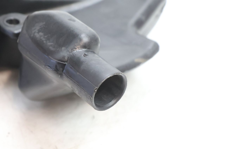 photo de DEPÓSITO DE ACEITE PIAGGIO FLY 2T 50 (2004 - 2017) - Detalles de los puntos de fijación