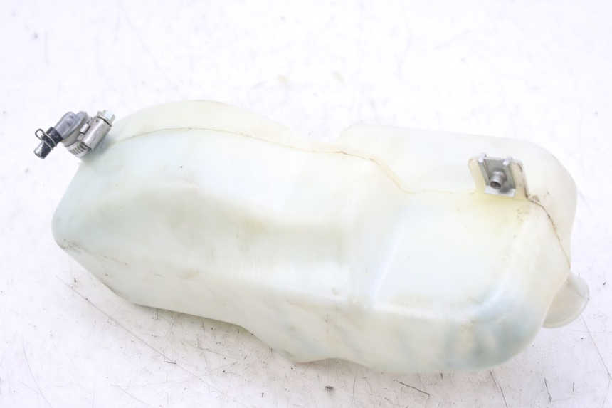 photo de DEPÓSITO DE ACEITE DERBI GPR 50 (2004 - 2009) - Detalle de la pieza