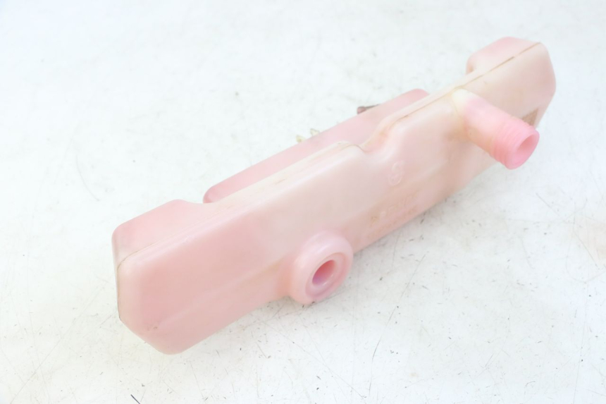 photo de DEPOSITO ACEITE PEUGEOT JET FORCE CARBU 50 (2003 - 2016) - Detalles de los puntos de fijación