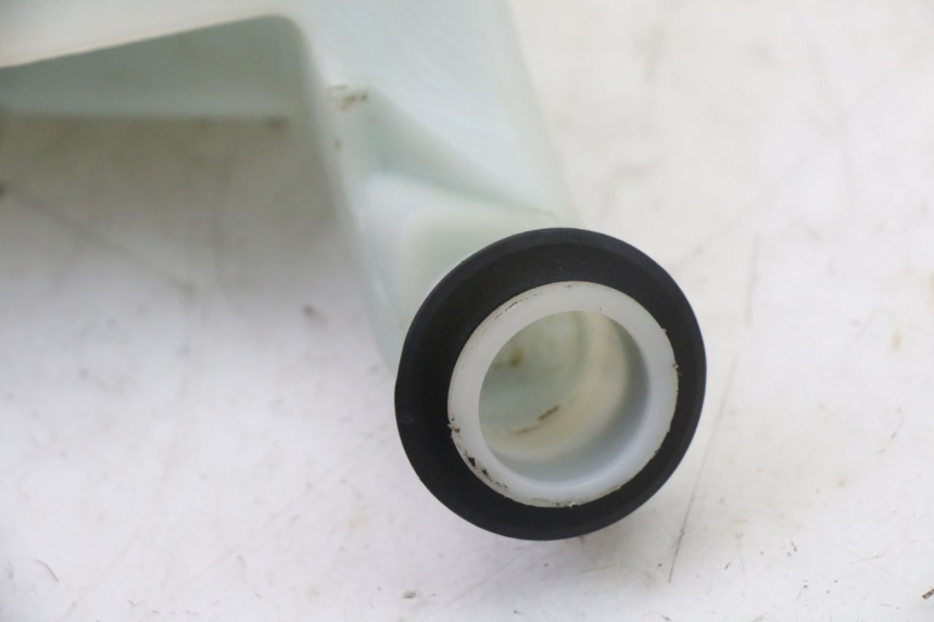 photo de DEPOSITO ACEITE YAMAHA JOG R 50 (2004 - 2014) - Otra perspectiva