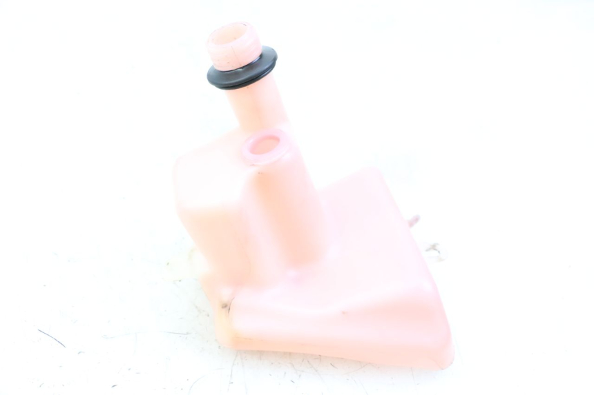 photo de DEPOSITO ACEITE PEUGEOT TREKKER TKR 50 (2005 - 2014) - Primer plano técnico