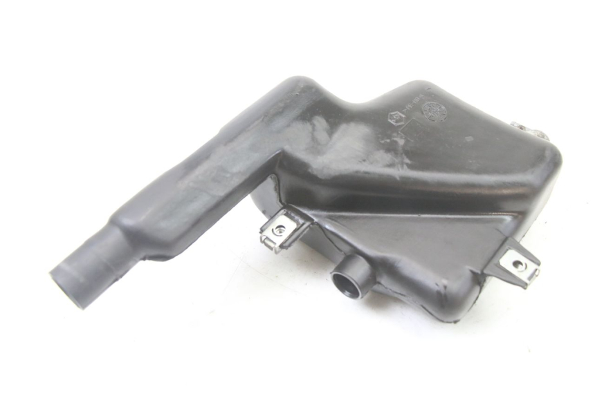 photo de DEPÓSITO DE ACEITE PIAGGIO VESPA LX 2T 50 (2005 - 2013) - Otra perspectiva