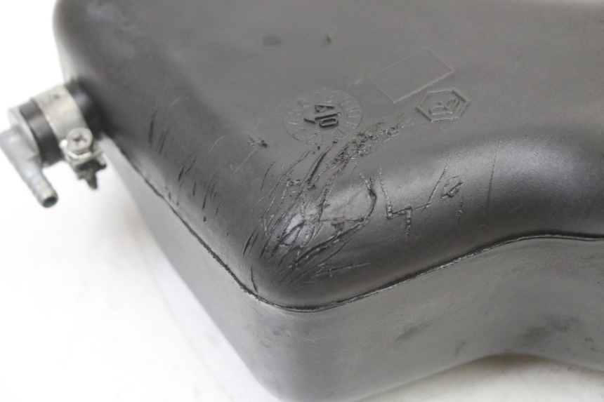 photo de DEPÓSITO DE ACEITE PIAGGIO VESPA S 2T 50 (2007 - 2014) - Zoom estado de uso