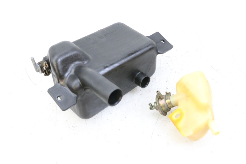 photo de DEPOSITO ACEITE GILERA RUNNER LC 50 (1997 - 1998) - Detalle de la pieza