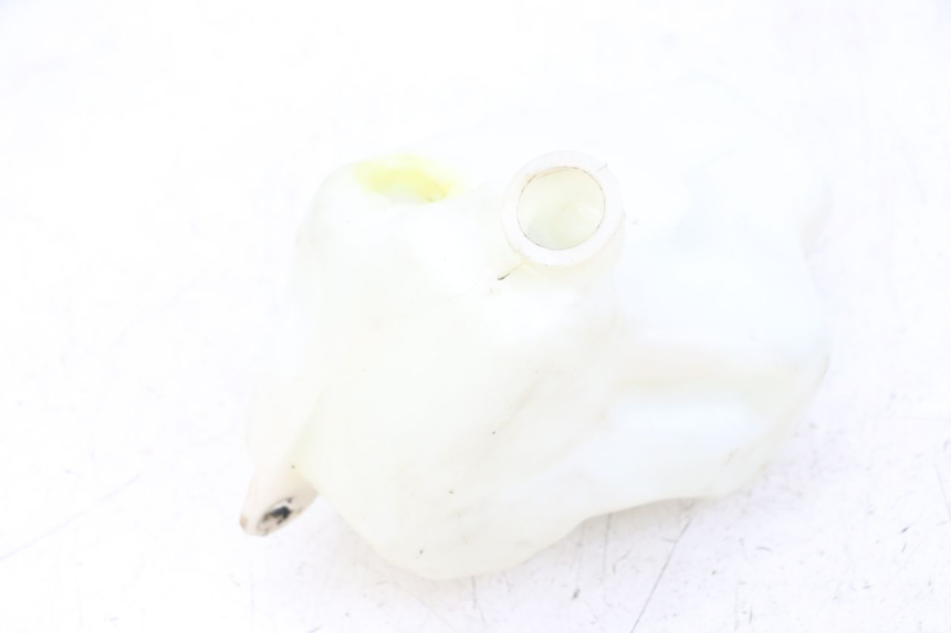 photo de DEPÓSITO DE ACEITE KEEWAY RY6 2T 50 (2011 - 2019) - Estado de la superficie y material