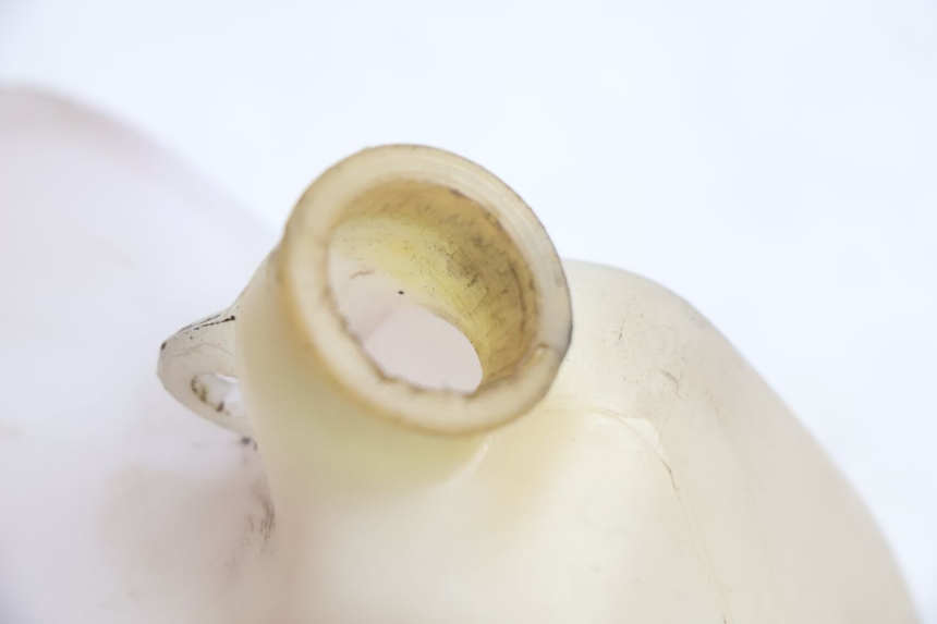 photo de DEPÓSITO DE ACEITE KEEWAY RY6 2T 50 (2011 - 2019) - Otra perspectiva
