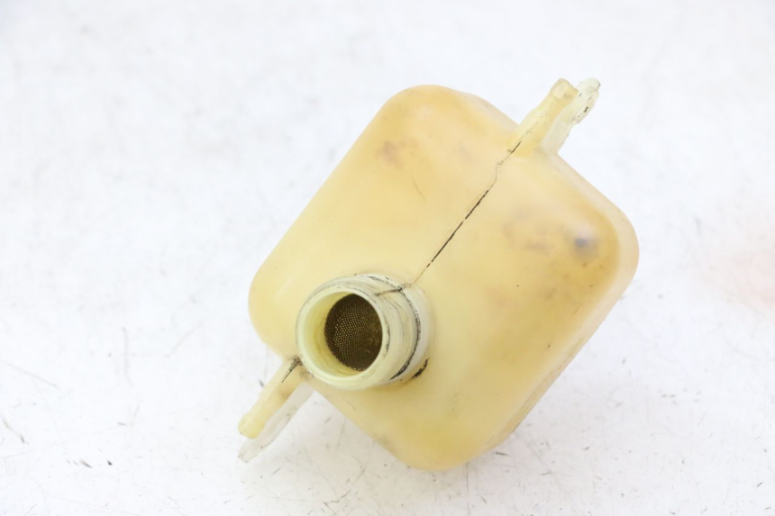 photo de DEPÓSITO DE ACEITE PEUGEOT SATELIS 125 (2006 - 2009) - Primer plano técnico