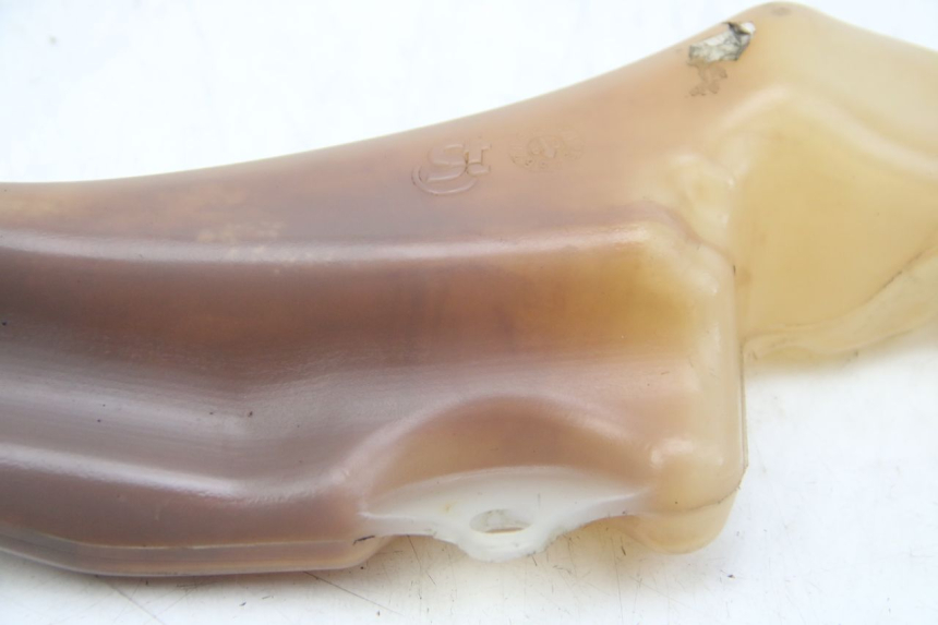 photo de DEPÓSITO DE ACEITE SUZUKI SIXTEEN 125 (2008 - 2010) - Detalles de los puntos de fijación