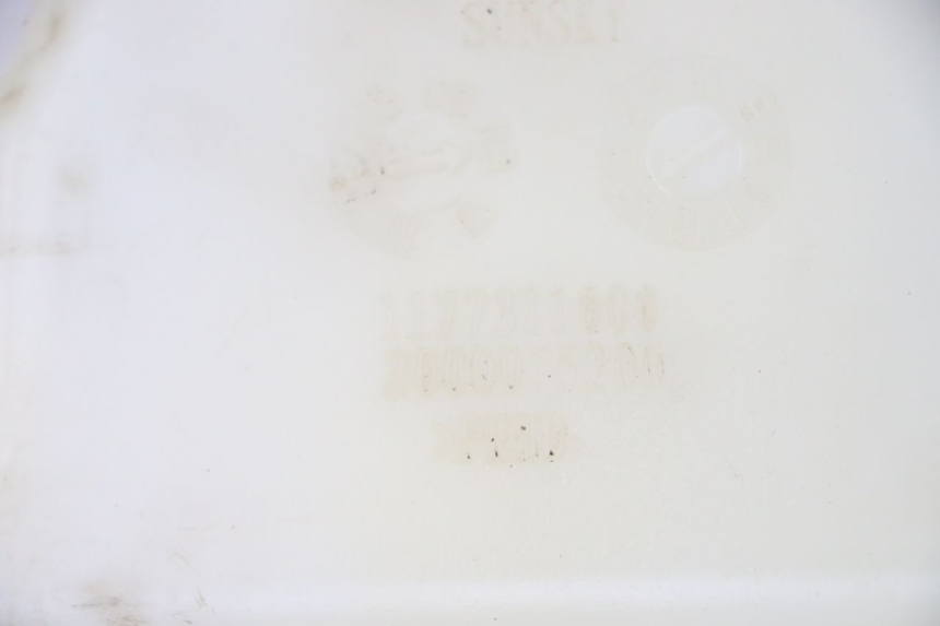 photo de DEPÓSITO DE ACEITE PEUGEOT SPEEDFIGHT 3 AIR 50 (2009 - 2015) - Detalle de la pieza