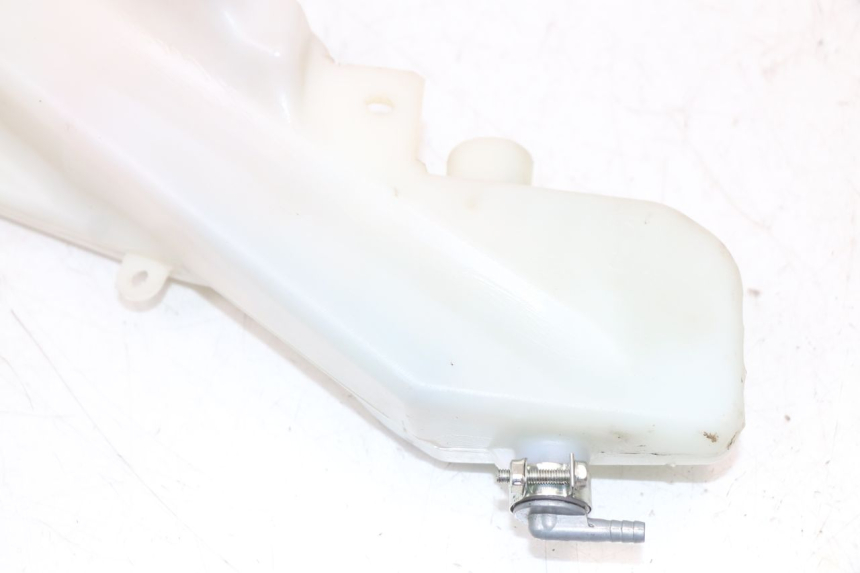 photo de DEPÓSITO DE ACEITE APRILIA SR 2T 50 (2018 - 2022) - Primer plano técnico