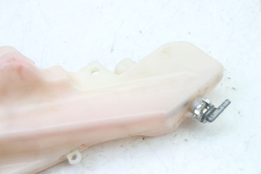 photo de DEPÓSITO DE ACEITE APRILIA SR 2T 50 (2018 - 2022) - Detalles de los puntos de fijación