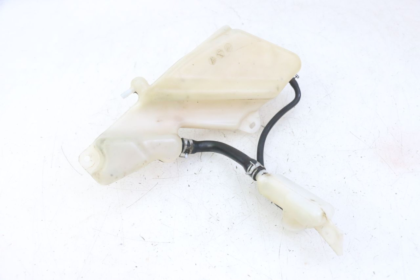 photo de DEPÓSITO DE ACEITE YAMAHA TDR DELTABOX 125 (1997 - 2003) - Primer plano técnico