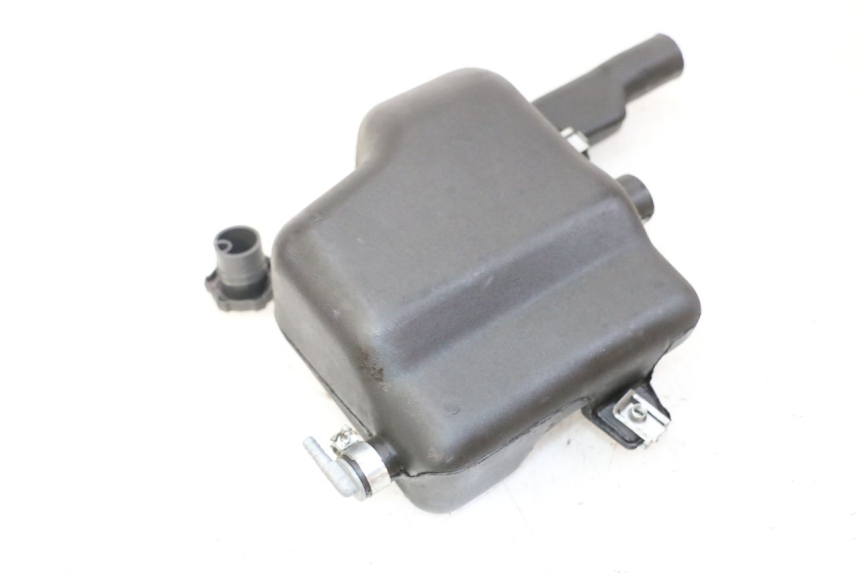 photo de DEPÓSITO DE ACEITE PIAGGIO VESPA S 2T 50 (2007 - 2014) - Otra perspectiva