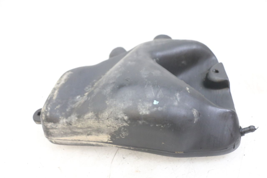 photo de DEPÓSITO DE ACEITE PEUGEOT XP6 50 (1997 - 2003) - Otra perspectiva