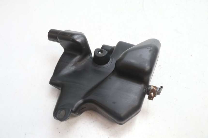 photo de DEPÓSITO DE ACEITE PIAGGIO ZIP 2T 50 (2009 - 2019) - Otra perspectiva