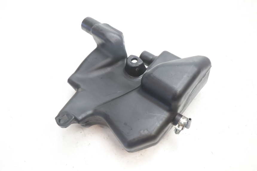 photo de DEPÓSITO DE ACEITE PIAGGIO ZIP 2T 50 (2009 - 2019) - Primer plano técnico