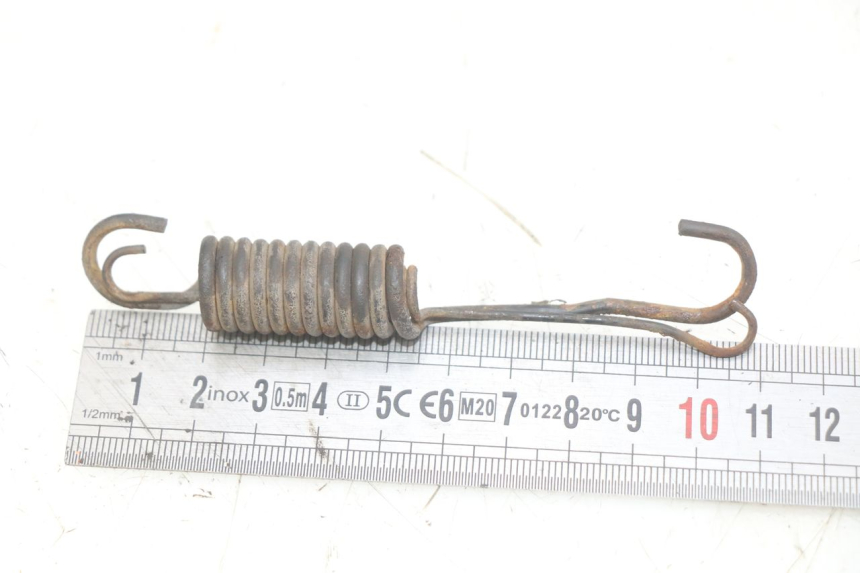 photo de RESORTE PATILLA LATERAL SYM GTS EFI 125 (2012 - 2016) - Detalle de la pieza