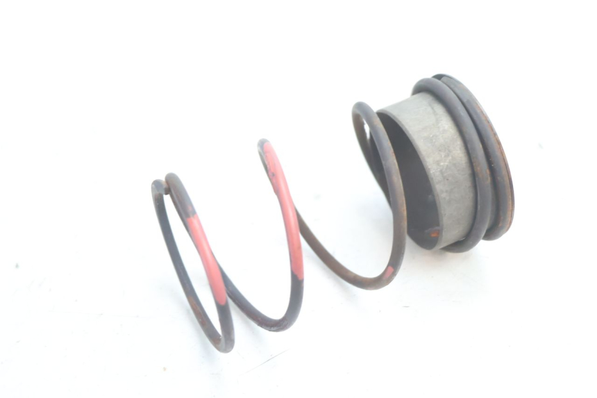 photo de EMBRAGUE MUELLE PEUGEOT VIVACITY 50 (2004 - 2009) - Zoom estado de uso