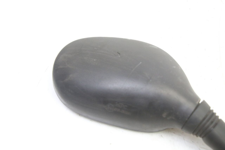 photo de ESPEJO DERECHO SUZUKI BURGMAN 125 (2007 - 2014) - Detalles de los puntos de fijación