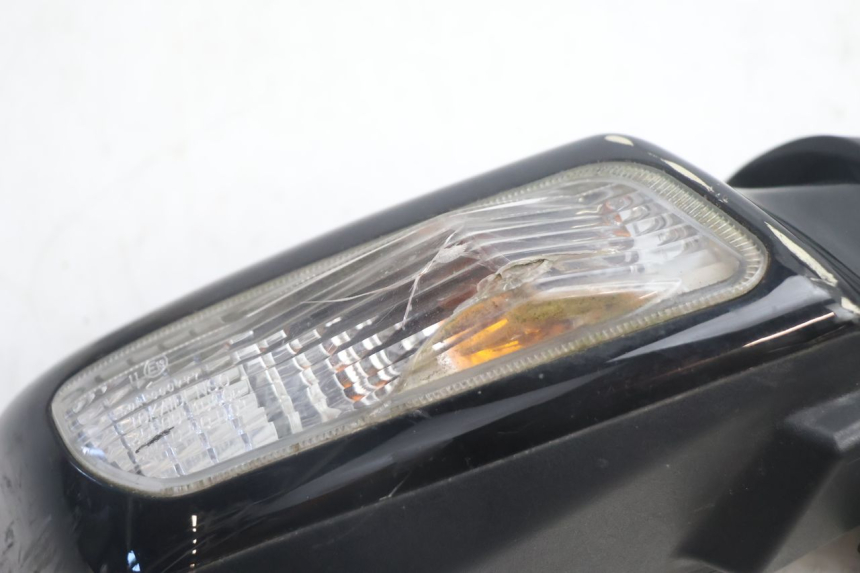 photo de RETROVISOR DERECHO SUZUKI BURGMAN EXECUTIVE ABS 650 (2006 - 2012) - Detalles de los puntos de fijación