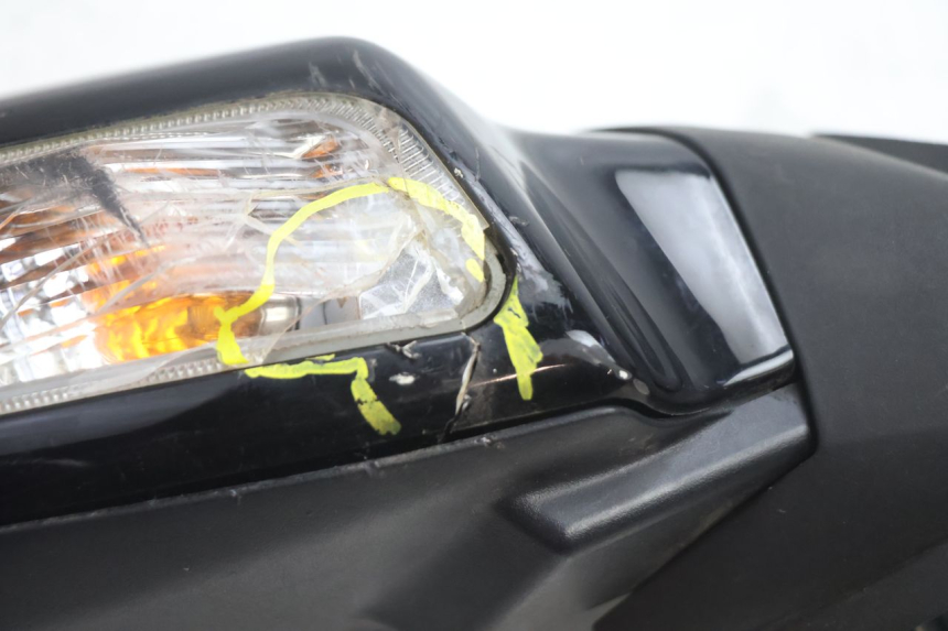 photo de RETROVISOR DERECHO SUZUKI BURGMAN EXECUTIVE ABS 650 (2006 - 2012) - Primer plano de alta resolución