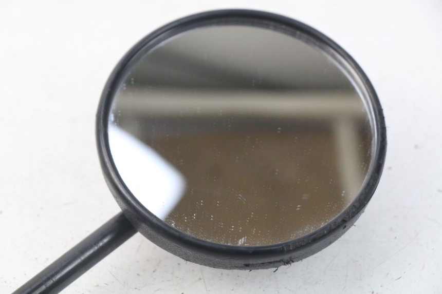 photo de ESPEJO DERECHO YAMAHA BW'S BWS 125 (2010 - 2013) - Primer plano técnico