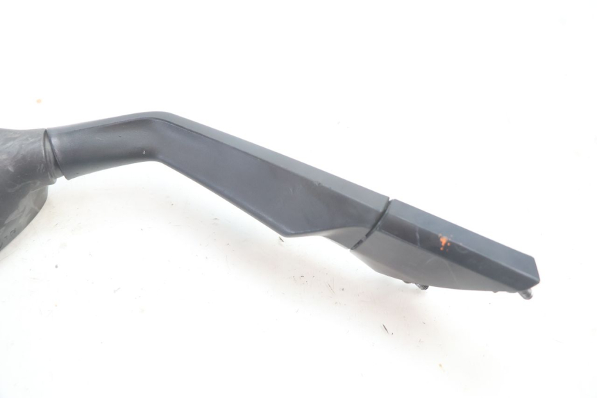 photo de RETROVISOR DERECHO BMW C SPORT 650 (2015 - 2021) - Detalles de los puntos de fijación