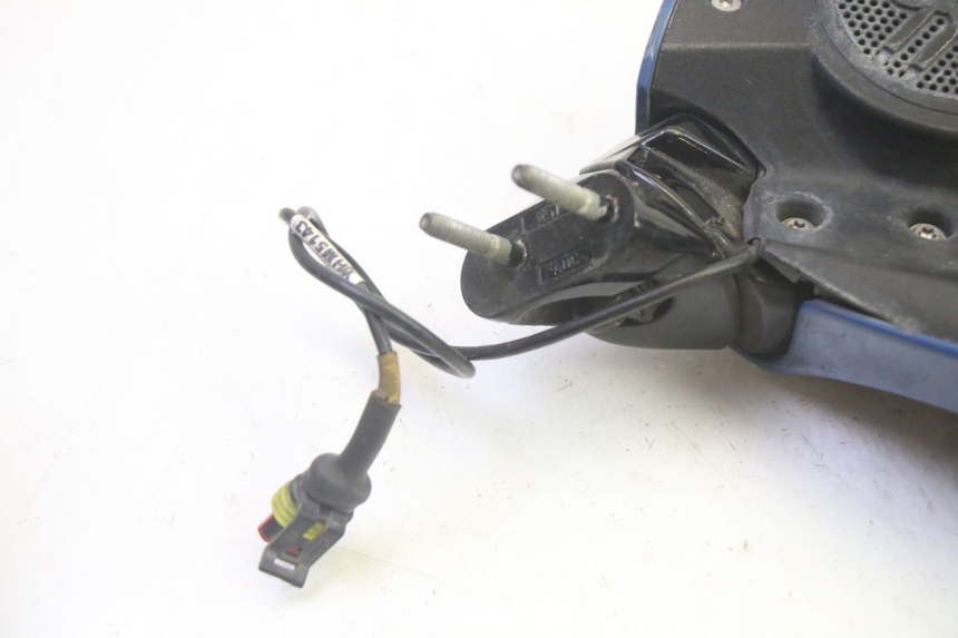 photo de RETROVISOR DERECHO YAMAHA FJR ABS 1300 (2006 - 2012) - Primer plano técnico