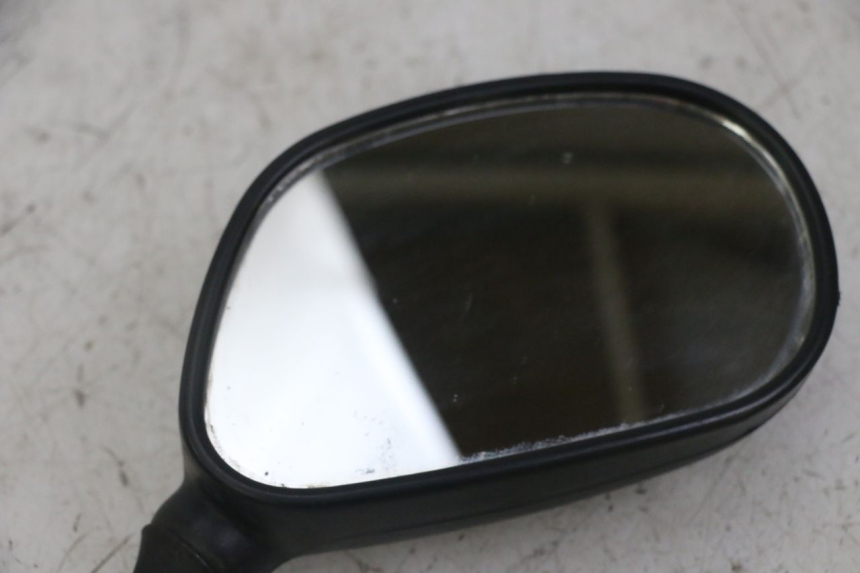 photo de RETROVISOR DERECHO PEUGEOT KISBEE 2T 50 (2018 - 2022) - Detalles de los puntos de fijación