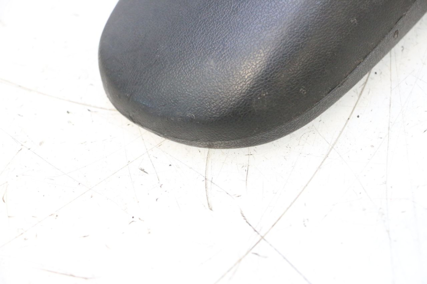 photo de RETROVISOR DERECHO PIAGGIO MP3 RL 250 (2006 - 2010) - Primer plano técnico