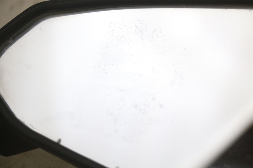 photo de ESPEJO DERECHO YAMASAKI ROADSTER 50 (2013 - 2018) - Detalle de la pieza