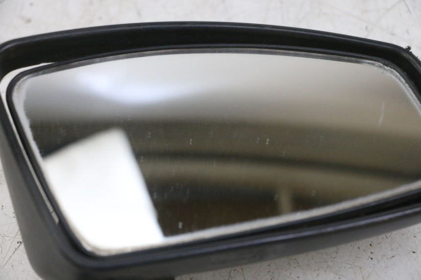 photo de RETROVISOR DERECHO PEUGEOT SATELIS 125 (2013 - 2018) - Detalles de los puntos de fijación