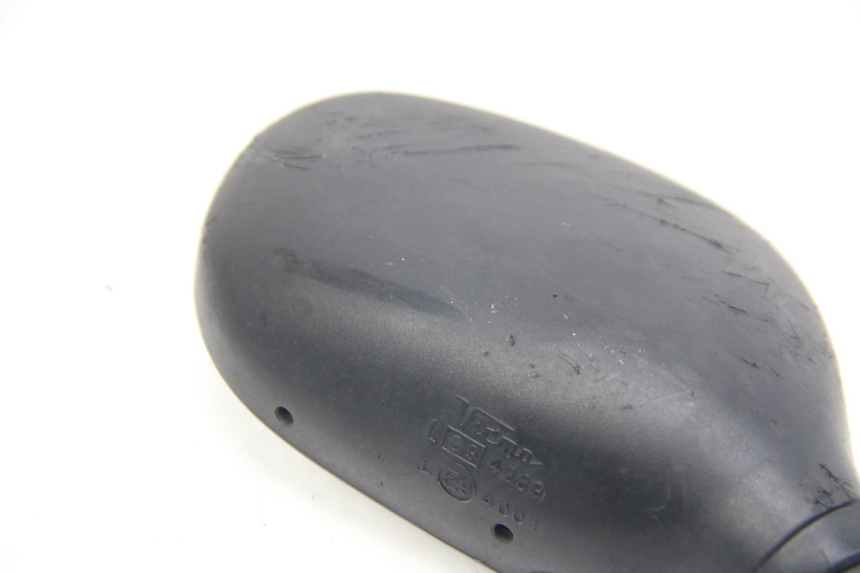 photo de ESPEJO DERECHO SUZUKI SIXTEEN 125 (2008 - 2010) - Zoom estado de uso