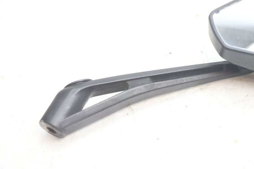 photo de RETROVISOR DERECHO PEUGEOT STREETZONE NAKED 2T 50 (2014 - 2018) - Detalle de la pieza