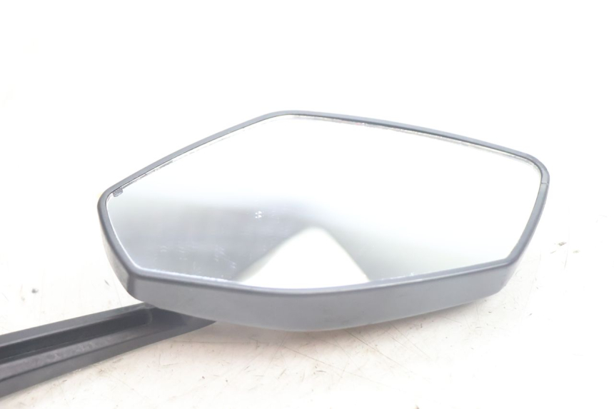 photo de RETROVISOR DERECHO PEUGEOT STREETZONE NAKED 2T 50 (2014 - 2018) - Zoom estado de uso