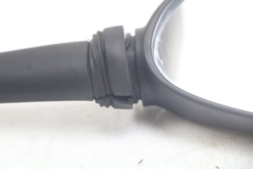 photo de RETROVISOR DERECHO YAMAHA X-CITY XCITY 125 (2007 - 2013) - Detalles de los puntos de fijación