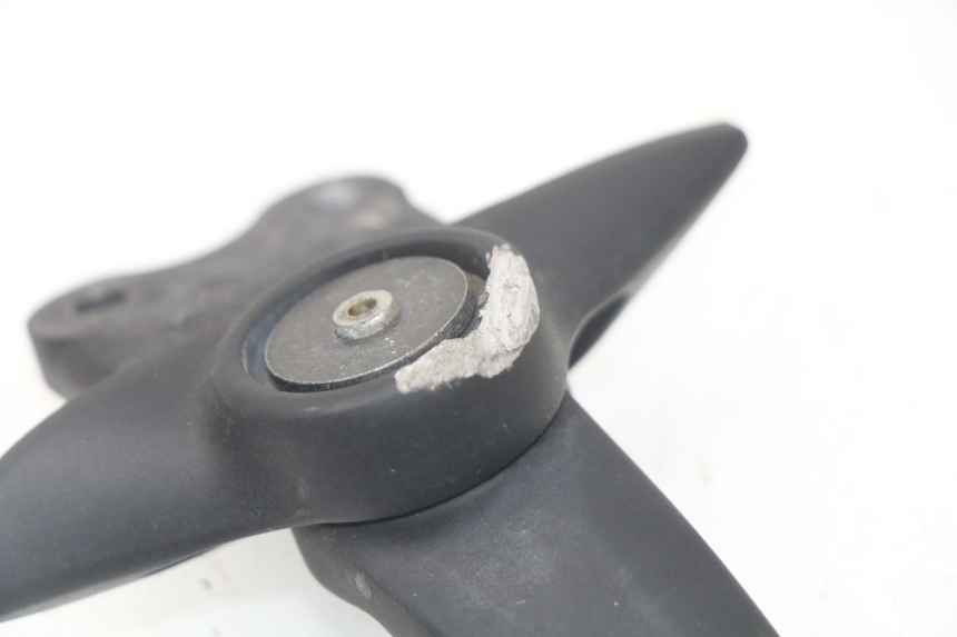 photo de RETROVISOR DERECHO YAMAHA YP T-MAX TMAX 530 (2017 - 2020) - Zoom estado de uso