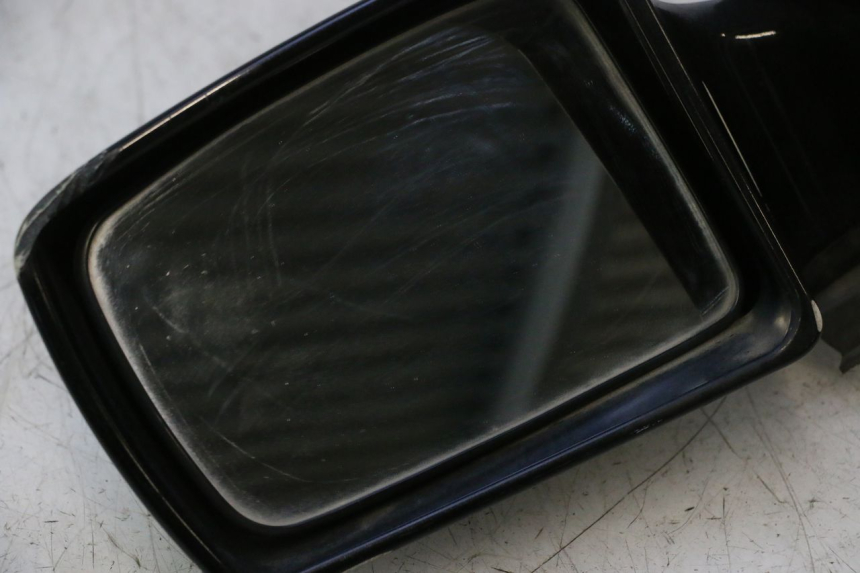 photo de RETROVISOR IZQUIERDO SUZUKI BURGMAN EXECUTIVE ABS 650 (2006 - 2012) - Características distintivas
