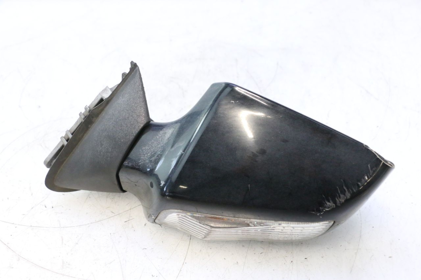 photo de RETROVISOR IZQUIERDO SUZUKI BURGMAN EXECUTIVE ABS 650 (2006 - 2012) - Detalles de los puntos de fijación