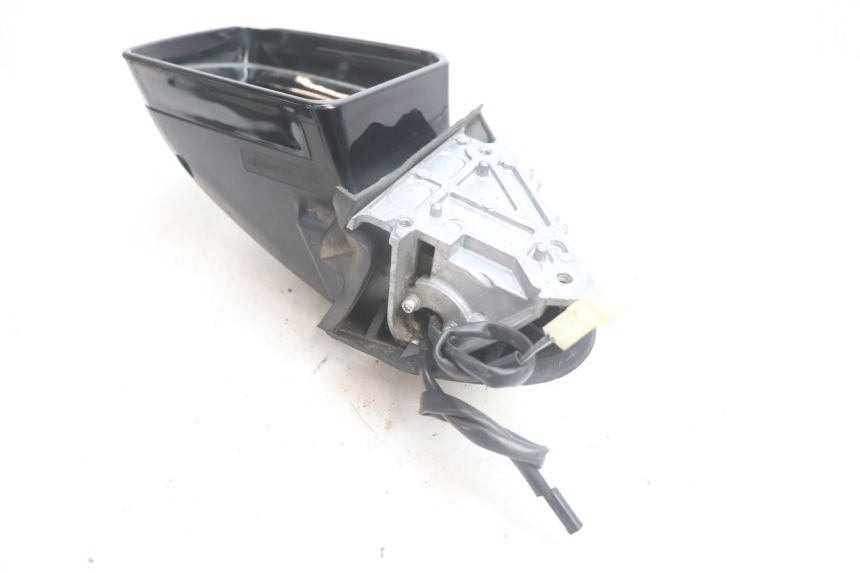 photo de RETROVISOR IZQUIERDO SUZUKI BURGMAN EXECUTIVE ABS 650 (2006 - 2012) - Otra vista del artículo