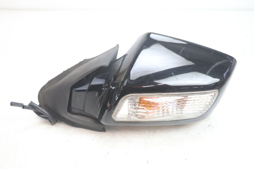 photo de RETROVISOR IZQUIERDO SUZUKI BURGMAN EXECUTIVE ABS 650 (2006 - 2012) - Primer plano técnico