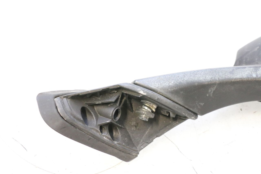 photo de RETROVISOR IZQUIERDO SYM GTS EVO 125 (2009 - 2013) - Detalles de los puntos de fijación