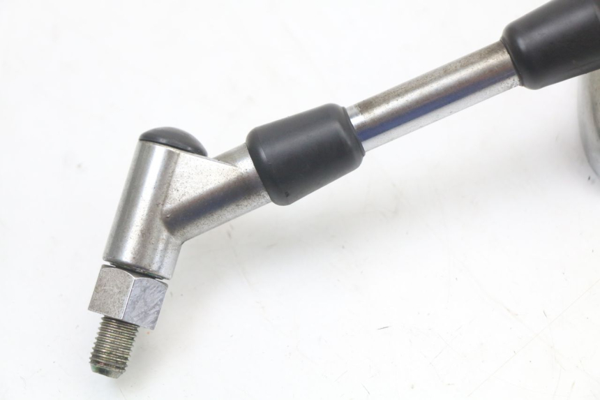 photo de RETROVISOR IZQUIERDO SUZUKI GZ MARAUDER 125 (1998 - 2004) - Detalles de los puntos de fijación